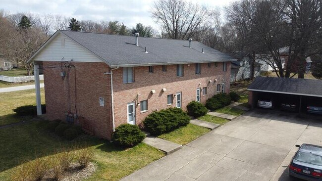 Photo - 460 Laurel Dr