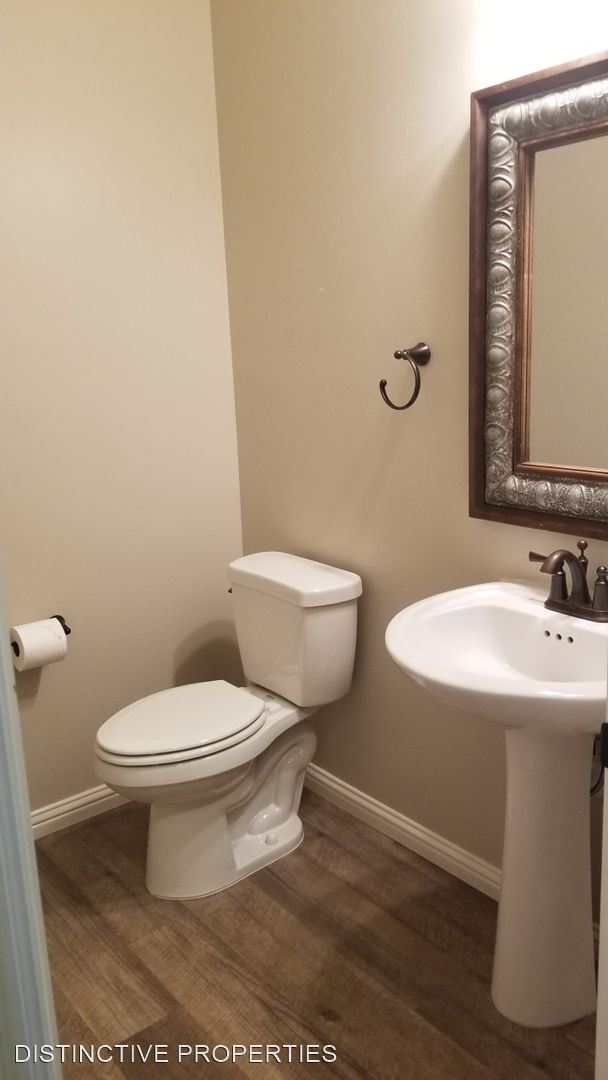 Photo - 3 br, 2.5 bath House - 13810 ELBURY AVE