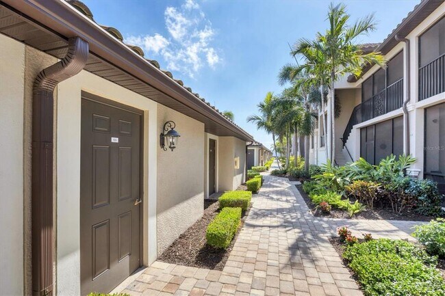 Photo - 5624 Palmer Cir Unit 105