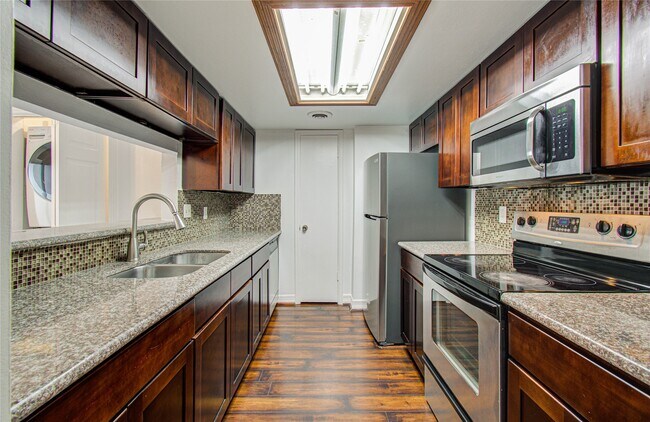 Photo - 12633 Memorial Dr Unit 152