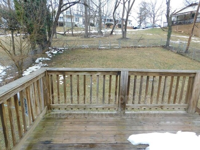 Photo - 811 E Beverley St Unit B