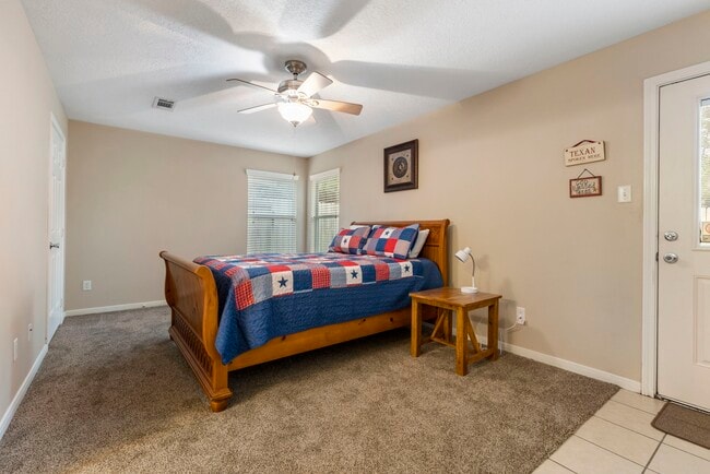 Photo - 620 Foster St