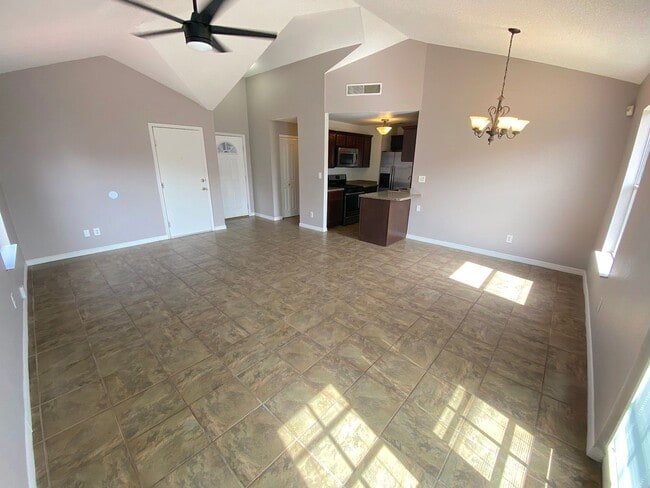 Photo - East El Paso 3 bed 2 bath