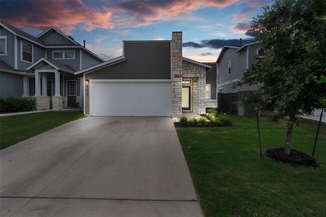 Building Photo - 8215 McKamy Dr