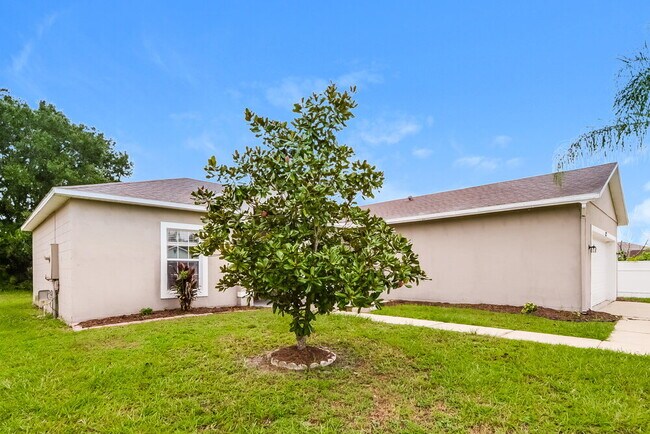 Photo - 627 Cotulla Dr