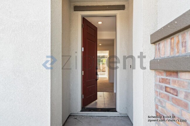 Photo - 194 Wooley Creek Way