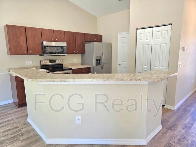 Photo - 15018 SW 48th Ave