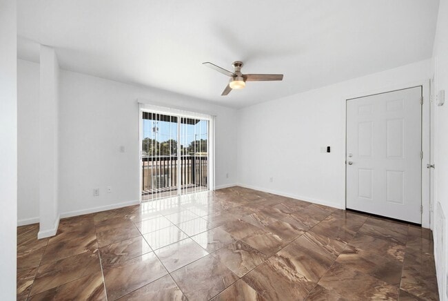 Photo - 5606 S Manhattan Ave Unit A2