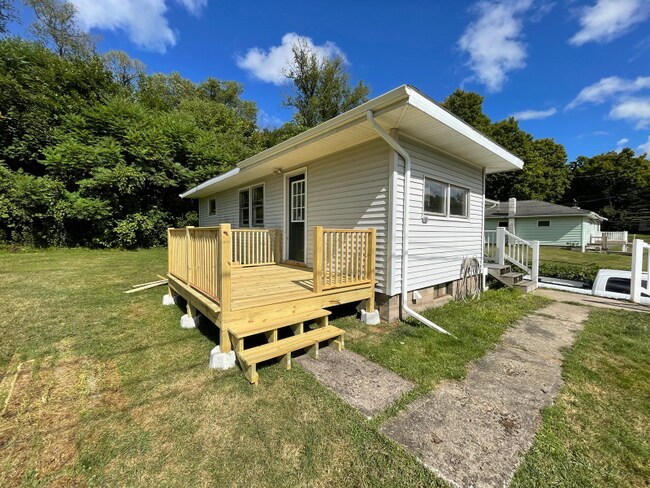 Photo - 8 Heer Dr Unit 1