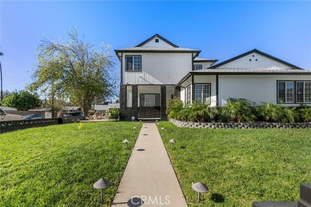 Photo - 11001 Collett Ave