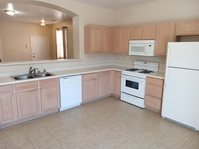 Photo - **3 Bedroom 2 Bathroom in Southwest ABQ!! ** AVAILABLE NOW **