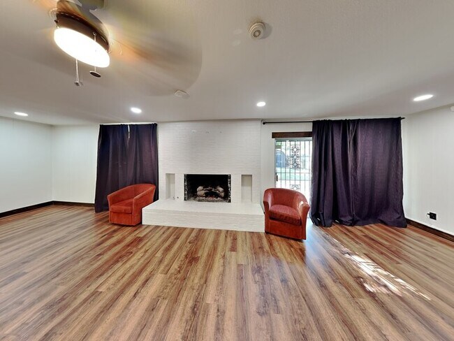 Photo - 1217 Circle Park Blvd