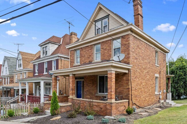 Photo - 4 Bed 1 Bath Single Family Home