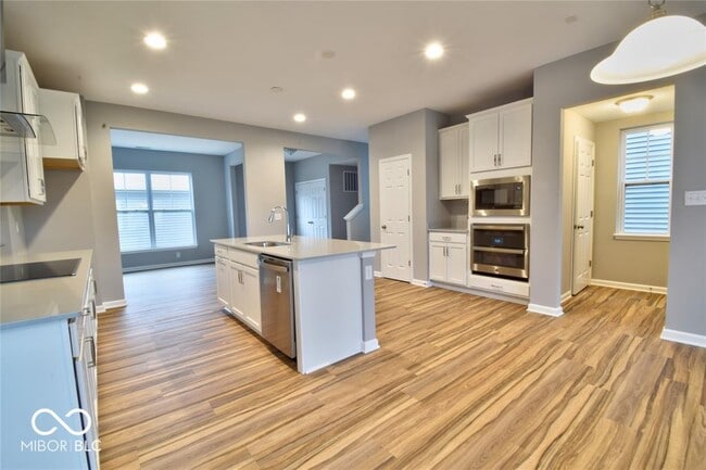 Photo - 2913 Bolton Square Blvd