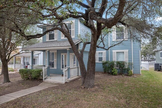 Photo - 410 Bandstand Ln