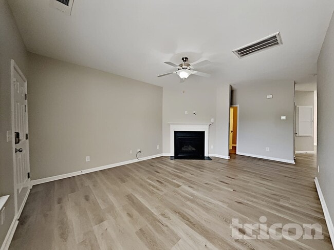 Photo - 441 Laurel Leaf Dr