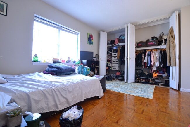 Photo - 132 Lake Shore Rd Unit 2