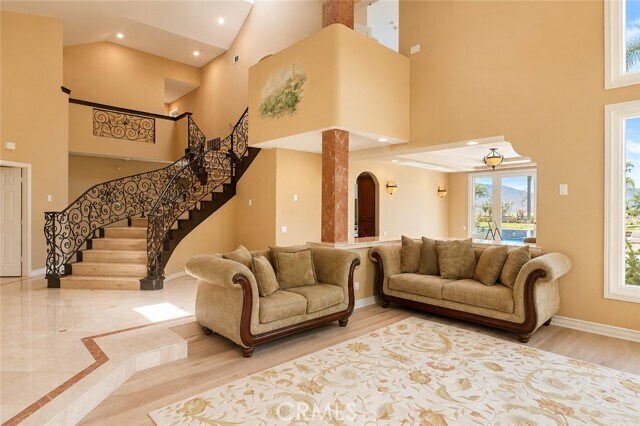 5640 Smokey Mountain Way