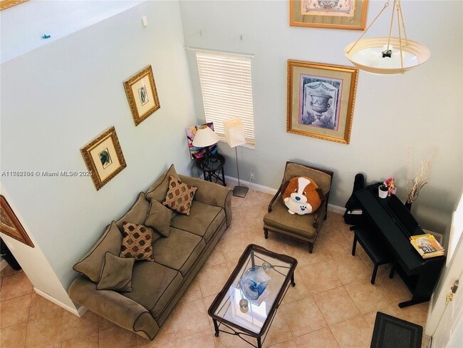 Photo - 1510 Zenith Way