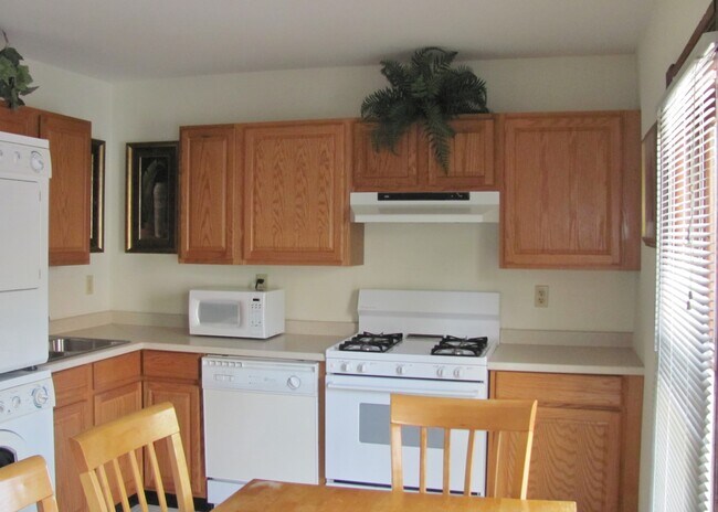 Photo - 207 Williams St Unit 2