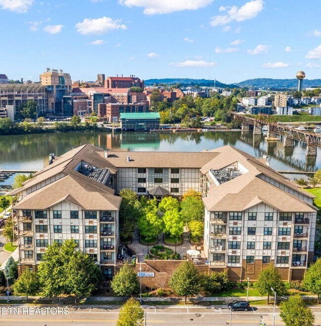 Building Photo - CityView at Riverwalk - Available January ... Rental