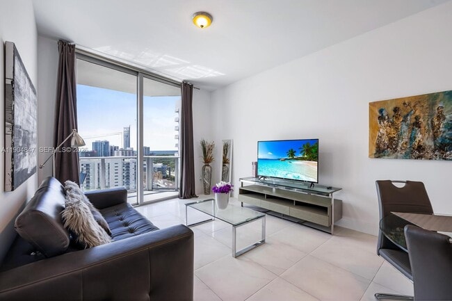 Photo - 1010 SW 2nd Ave Unit 2010