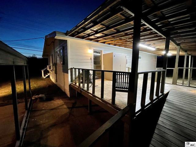 Photo - 901 Washington St