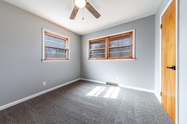 Photo - 1933 Judson St