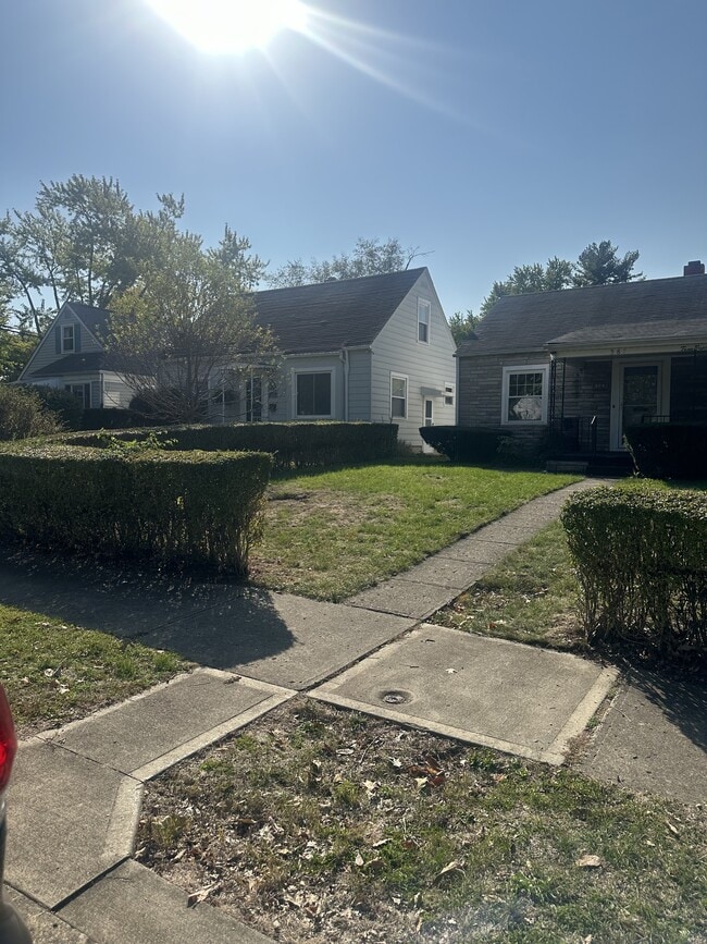 Photo - 387 E Royal Forest Blvd