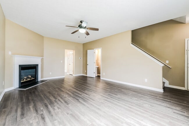 Photo - 336 Springhaven Rd House