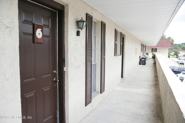 Building Photo - 1716 El Camino Rd Unit 6 Rental