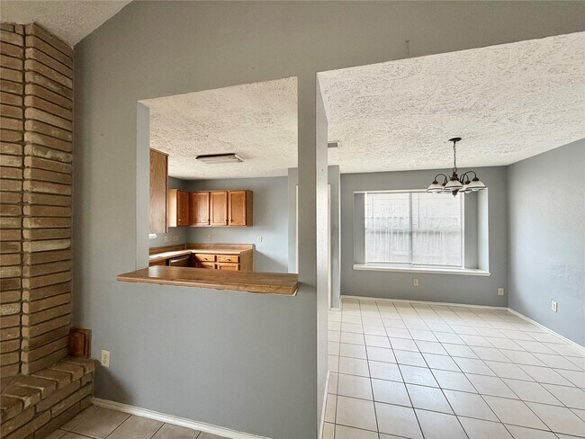 Photo - 13419 Klamath Falls Dr