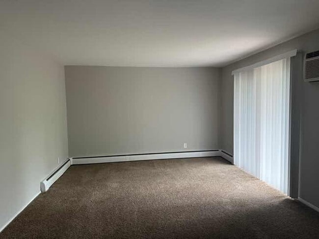 Photo - Clifton Woods