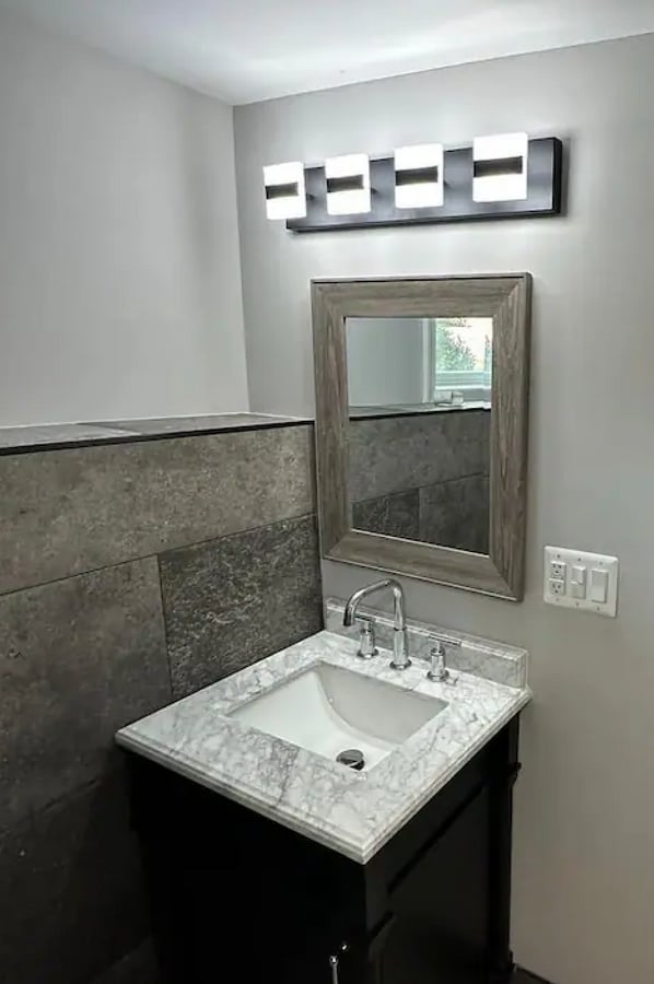 Photo - 4018 Alton St