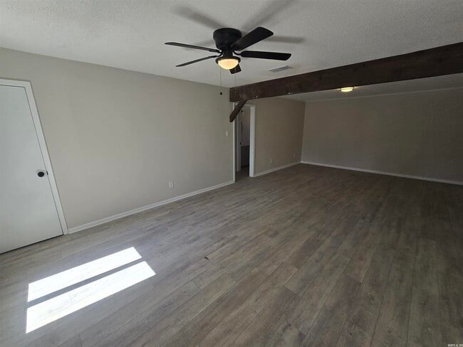 Photo - 501 Bristol Dr