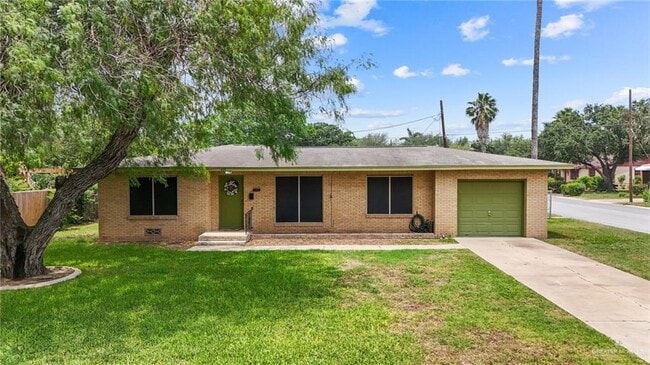Building Photo - 15 Quince Cir