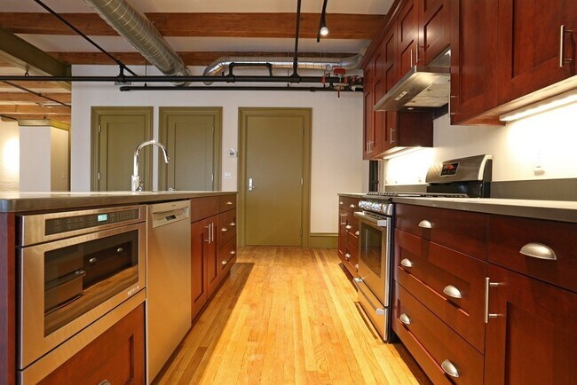 Photo - 144 Lincoln St Unit 5