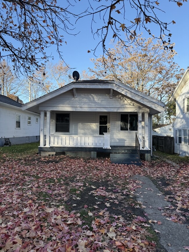 Building Photo - 39 S Quentin Ave