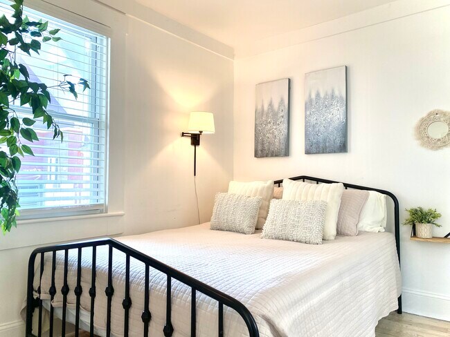 Photo - 4 Webster St