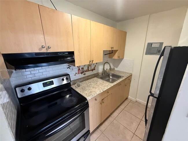 Building Photo - 740 NW 45th Ave Unit G4