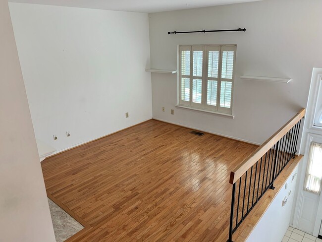 Photo - Gorgeous 2-Bedroom Townhome Near the Art Museum! One-Car Garage Included!