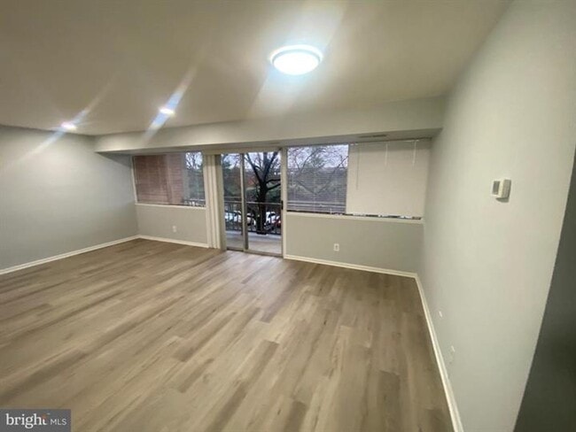 Photo - 5801 Quantrell Ave