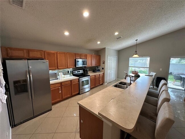 Photo - 209 Aberdeen St