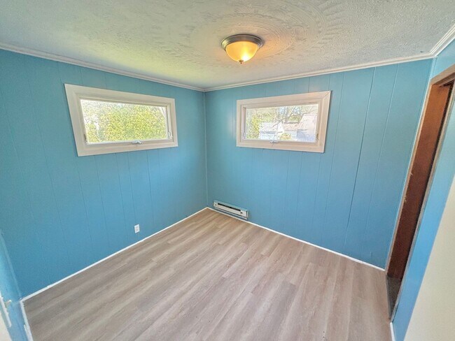 Photo - Spacious 5bd single family home | Off Street Parking | Updated kitchen