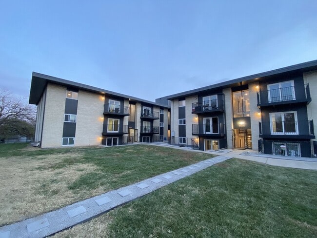 Photo - 516 Splitlog Ave Unit -9