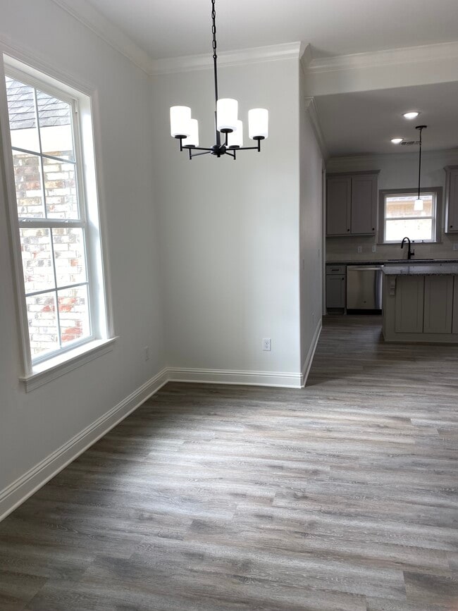 Photo - 222 Oak Alley Dr