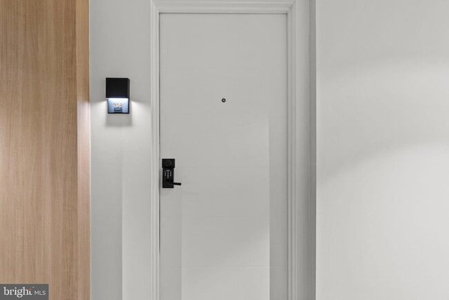 Photo - 925 N Fairfax St Unit 708