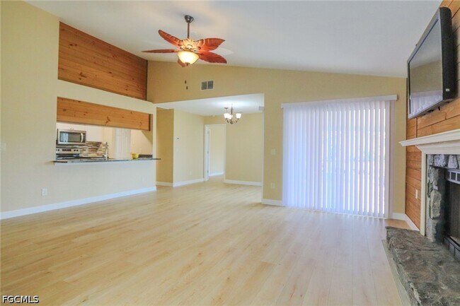 Photo - 6250 Timberwood Cir
