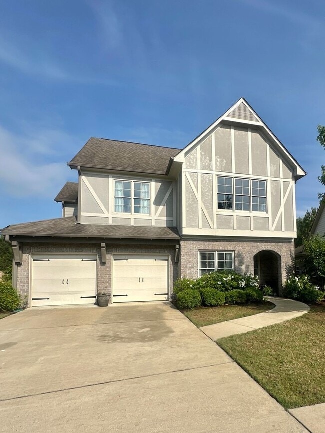 Building Photo - 1013 Edgewater Ln