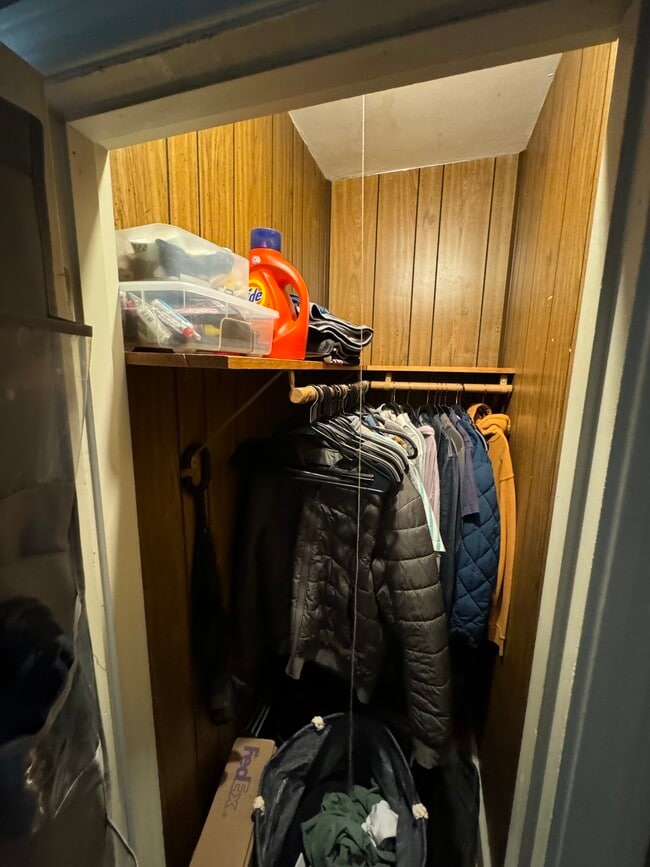 Photo - 910 Beacon St Unit 4